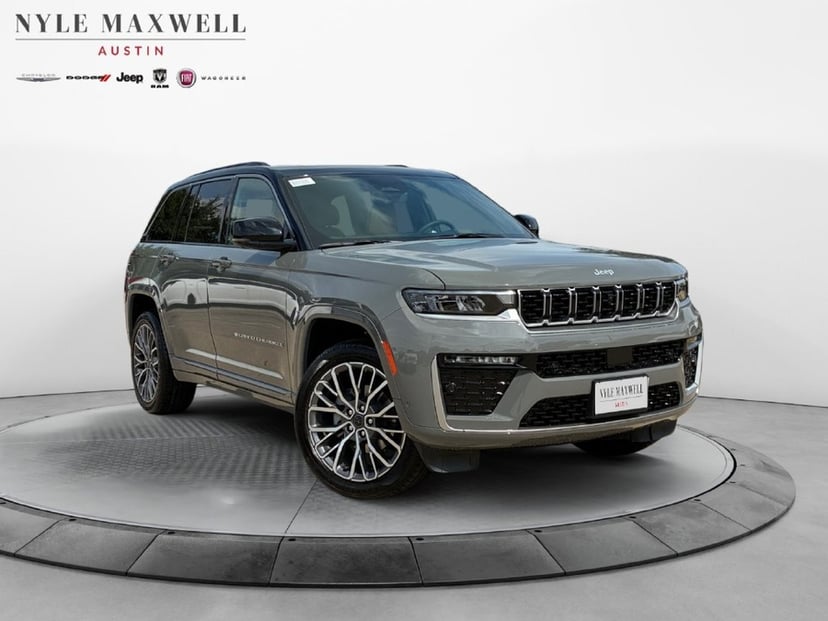 2027 Jeep Grand Cherokee - Image 1