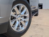 2023 Chevrolet Suburban - Preview 3