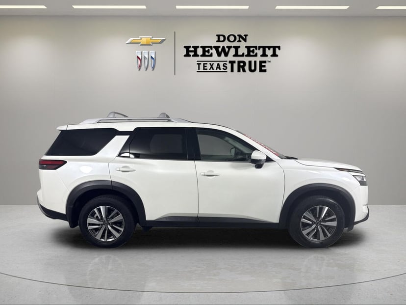 2024 Nissan Pathfinder - Image 3