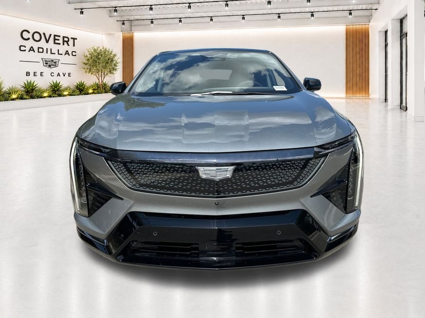 2027 Cadillac Optiq - Image 2