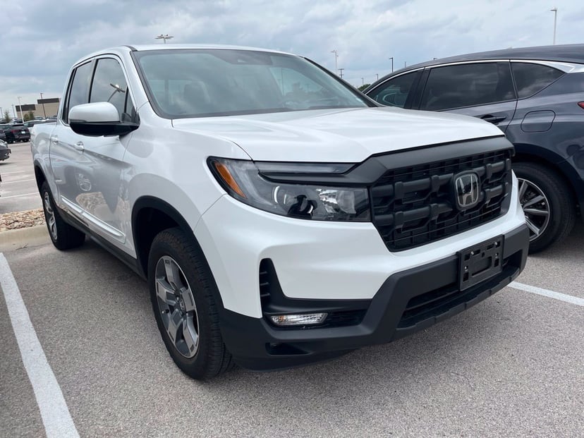 2025 Honda Ridgeline - Image 1