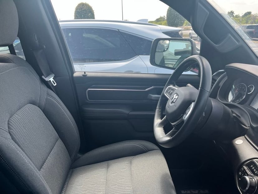 2024 Ram 1500 - Image 3