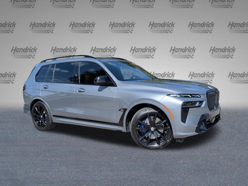 2023 BMW X7 - Image 1