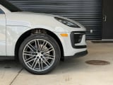2026 Porsche Macan - Preview 11