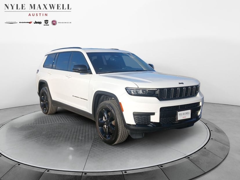 2025 Jeep Grand Cherokee L - Image 1