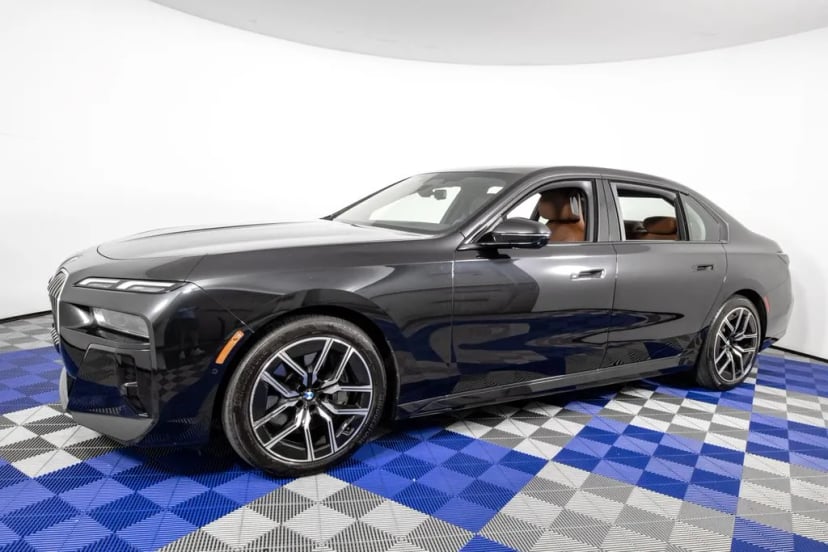 2024 BMW 7 Series - Image 1
