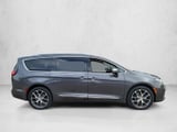 2021 Chrysler Pacifica - Preview 4