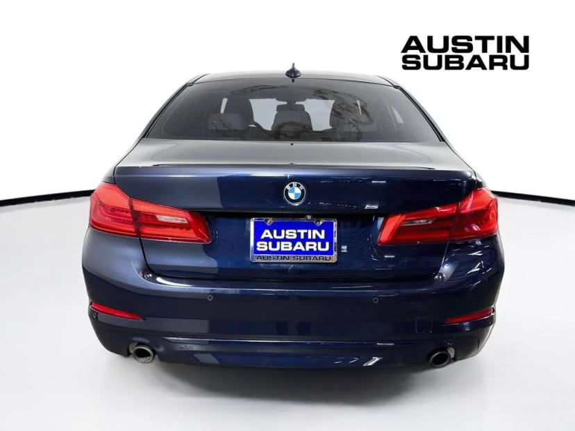 2020 BMW 5-series - Image 3