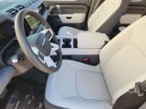 2025 Land Rover Defender - Preview 13