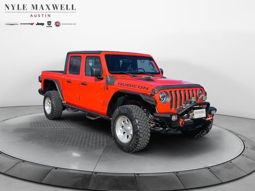 2022 Jeep Gladiator - Image 2