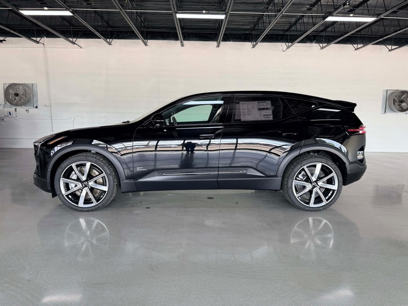 2025 Polestar 3 - Image 2