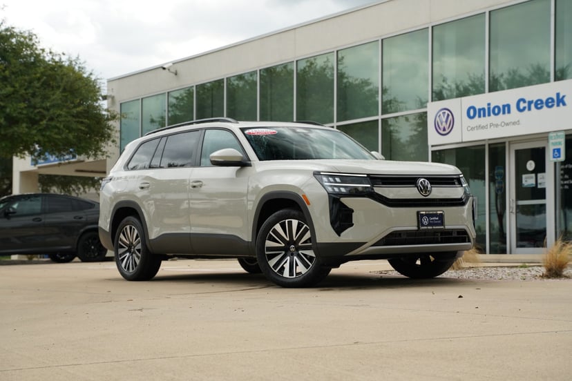 2027 Volkswagen Atlas - Image 1