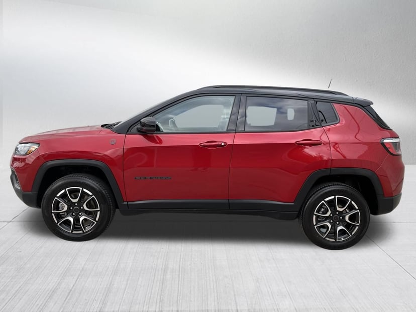 2025 Jeep Compass - Image 3
