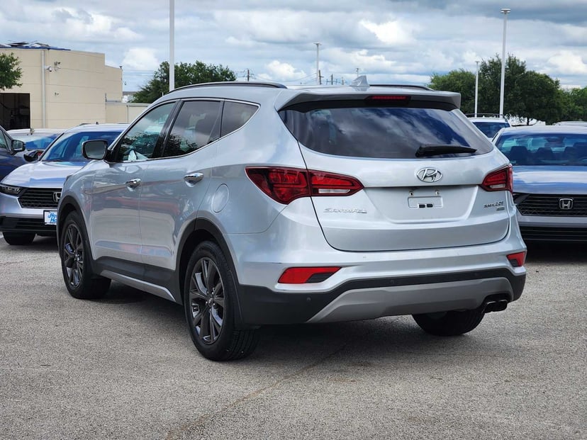 2018 Hyundai Santa Fe Sport - Image 3