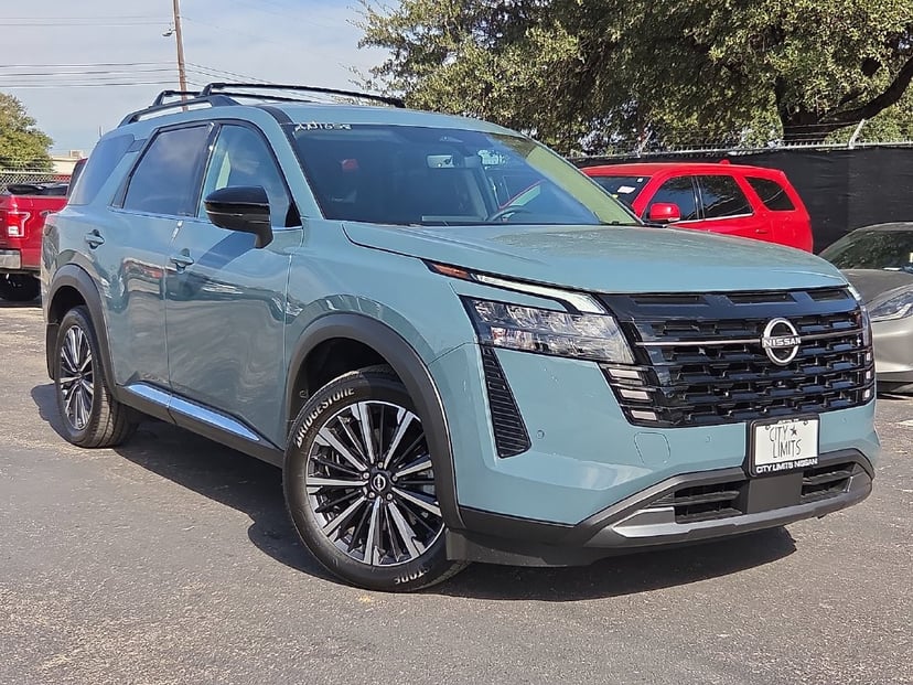2026 Nissan Pathfinder - Image 1