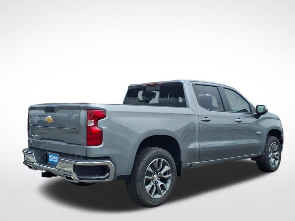 2026 Chevrolet Silverado 1500 - Image 2