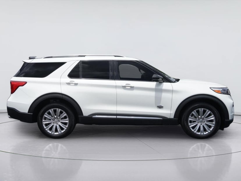 2022 Ford Explorer - Image 2