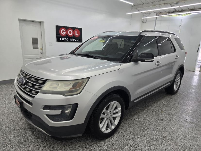 2016 Ford Explorer - Image 2