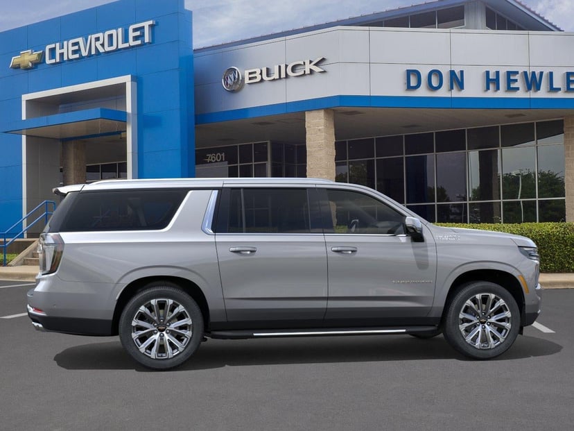 2026 Chevrolet Suburban - Image 2
