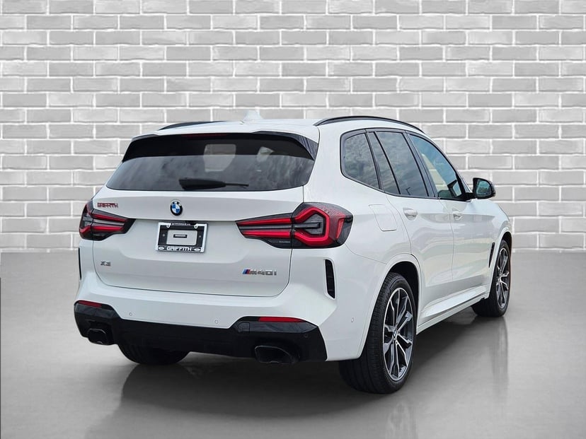 2022 BMW X3 - Image 2