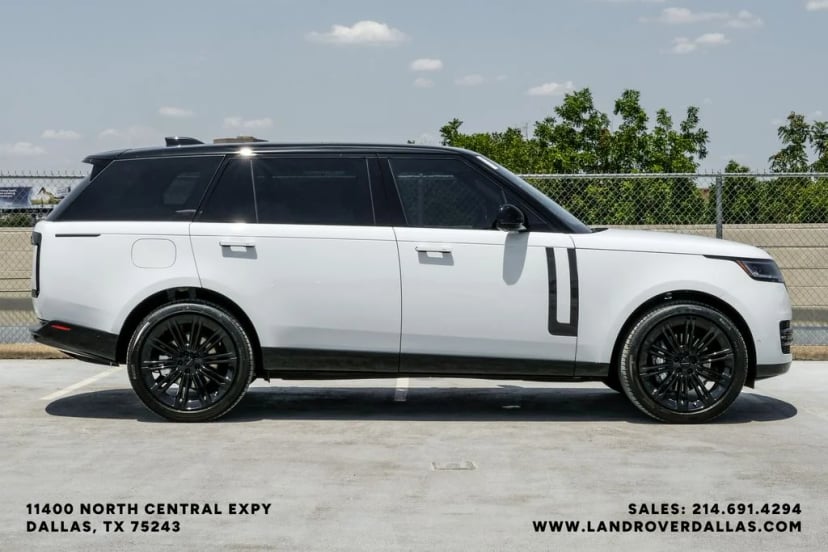 2026 Land Rover Range Rover - Image 2
