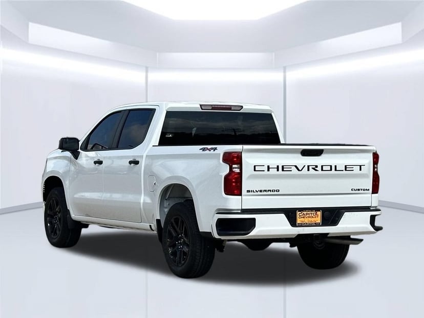 2026 Chevrolet Silverado 1500 - Image 2