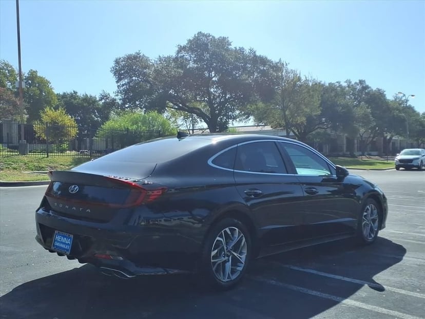 2021 Hyundai Sonata - Image 3
