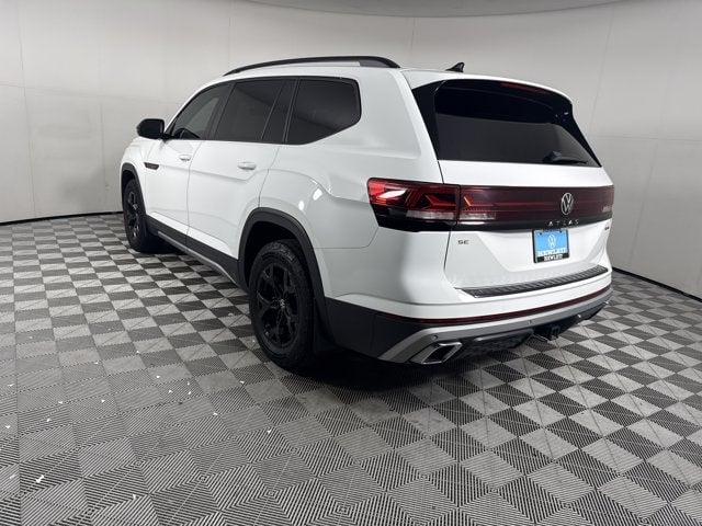 2024 Volkswagen Atlas - Image 2