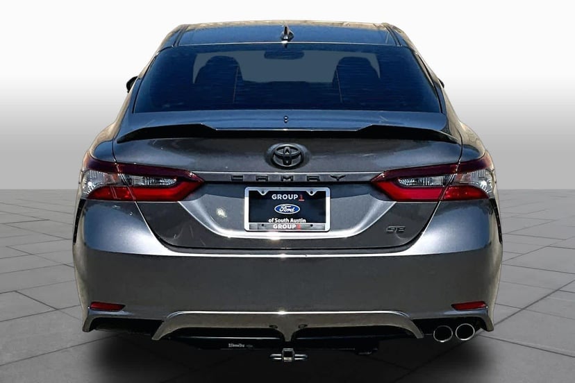 2021 Toyota Camry - Image 3