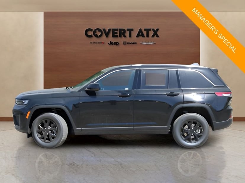 2026 Jeep Grand Cherokee Laredo Altitude - Image 2