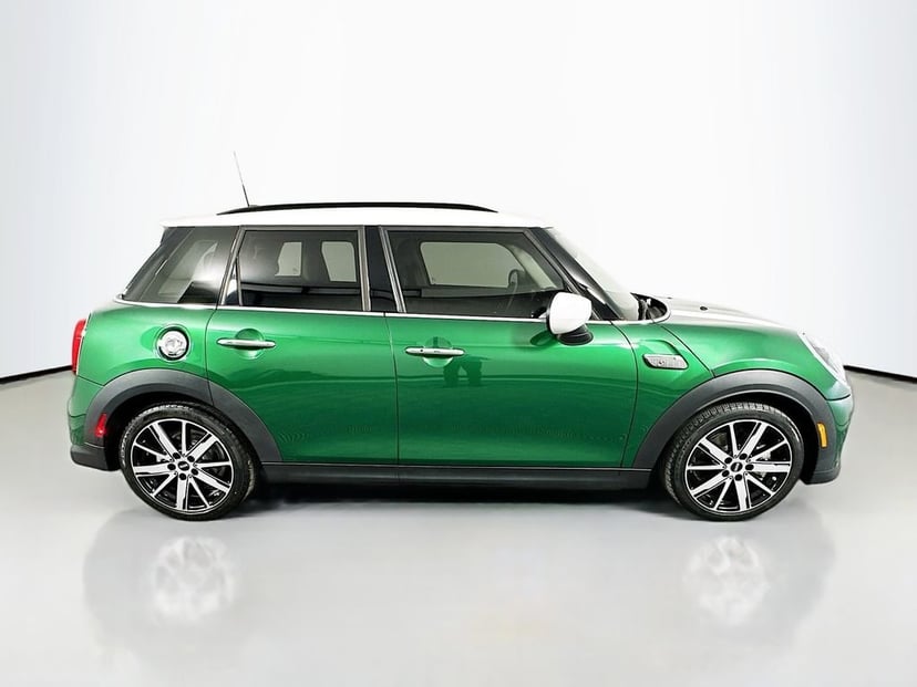 2024 MINI Cooper S 4D Hatchback Green - Image 3