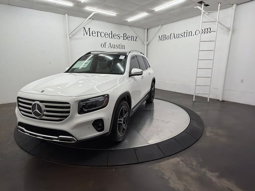 2026 Mercedes-Benz GLB - Image 1