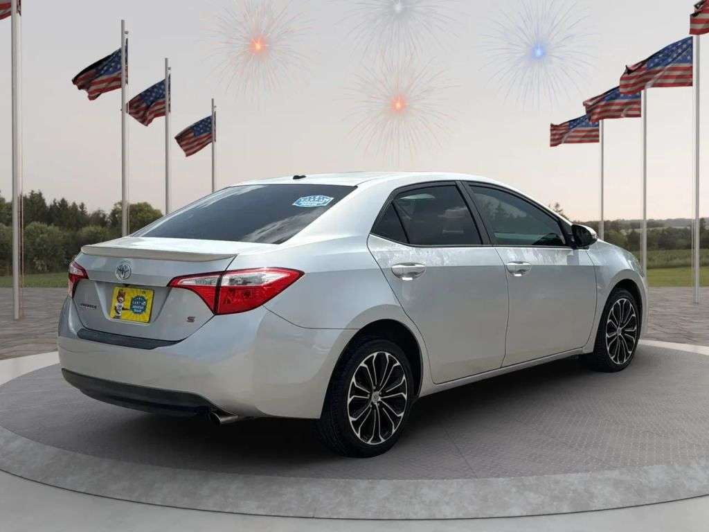 2014 Toyota Corolla - Image 2