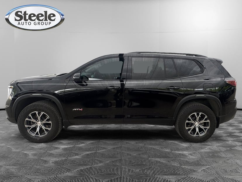 2024 GMC Acadia - Image 2