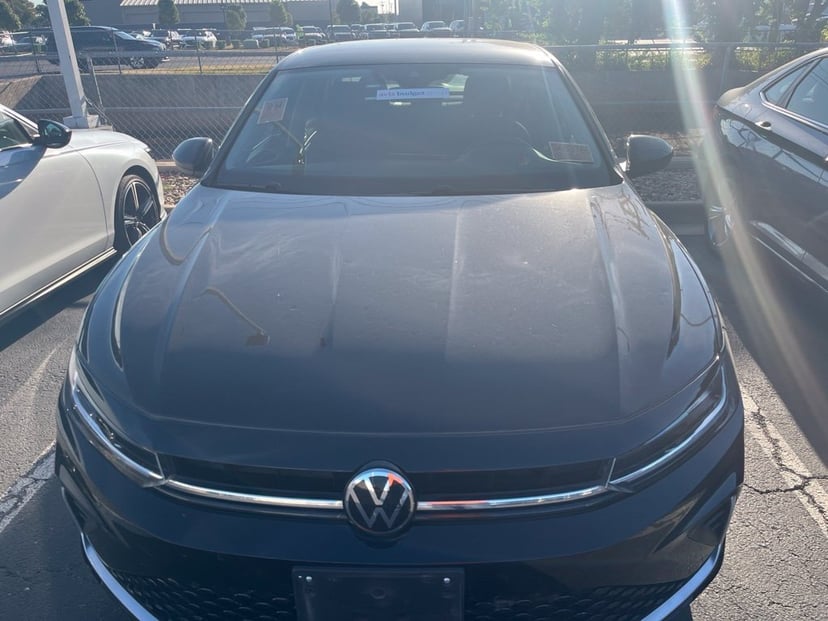 2025 Volkswagen Jetta - Image 1