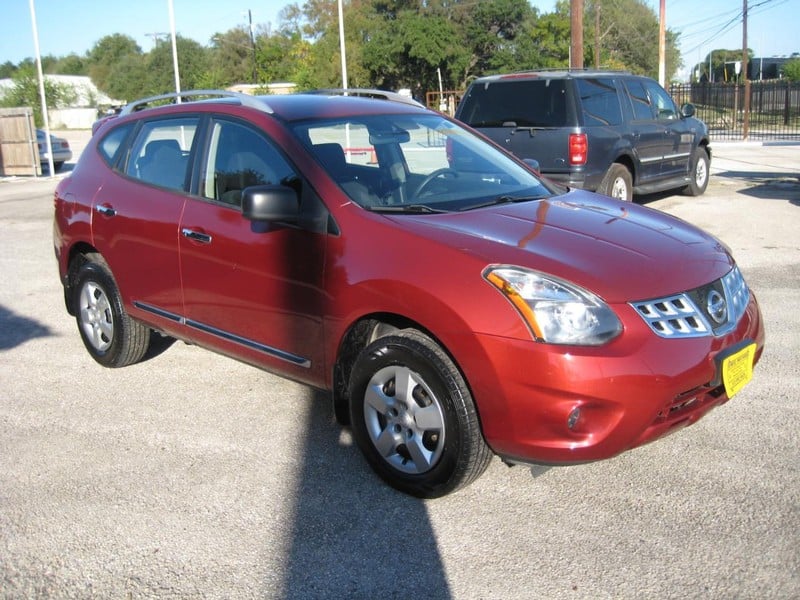2015 Nissan Rogue - Image 1