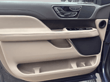 2022 Lincoln Navigator L - Preview 14