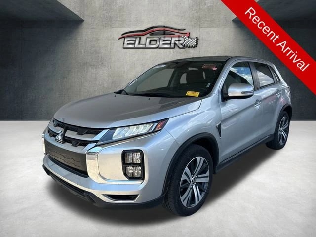 2025 Mitsubishi Outlander - Image 1