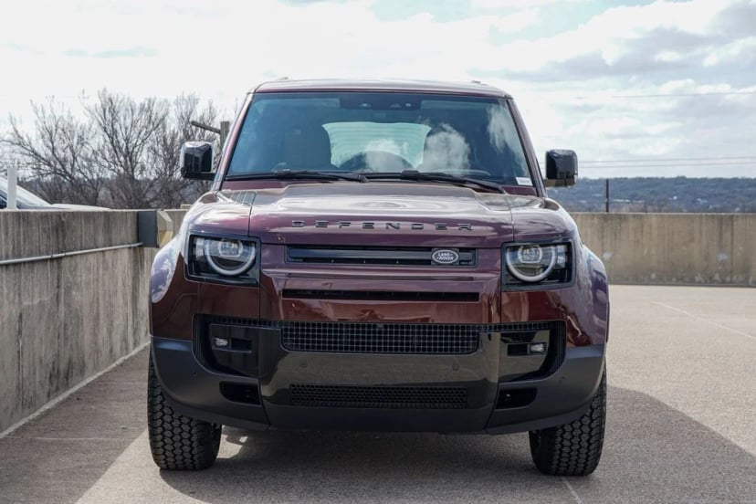 2026 Land Rover Defender - Image 2
