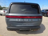 2024 Rivian R1S - Preview 3