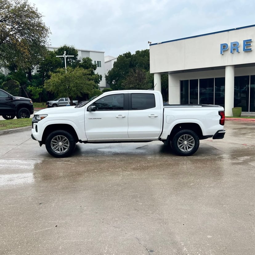 2024 Chevrolet Colorado - Image 2