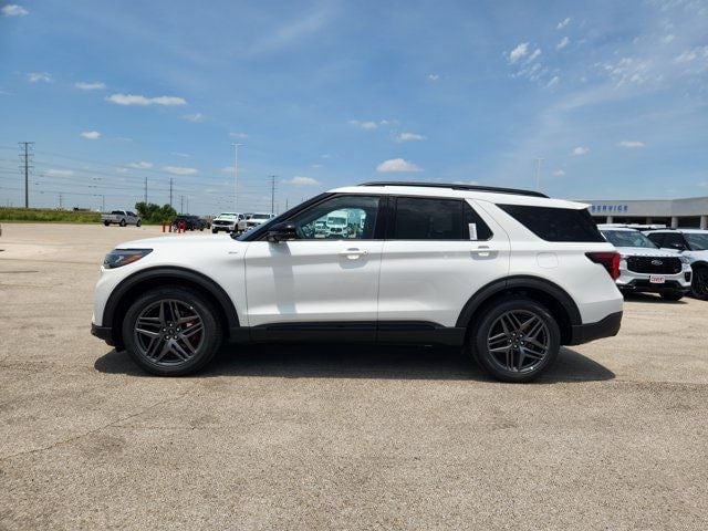 2026 Ford Explorer - Image 2
