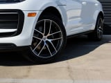 2026 Porsche Macan - Preview 12