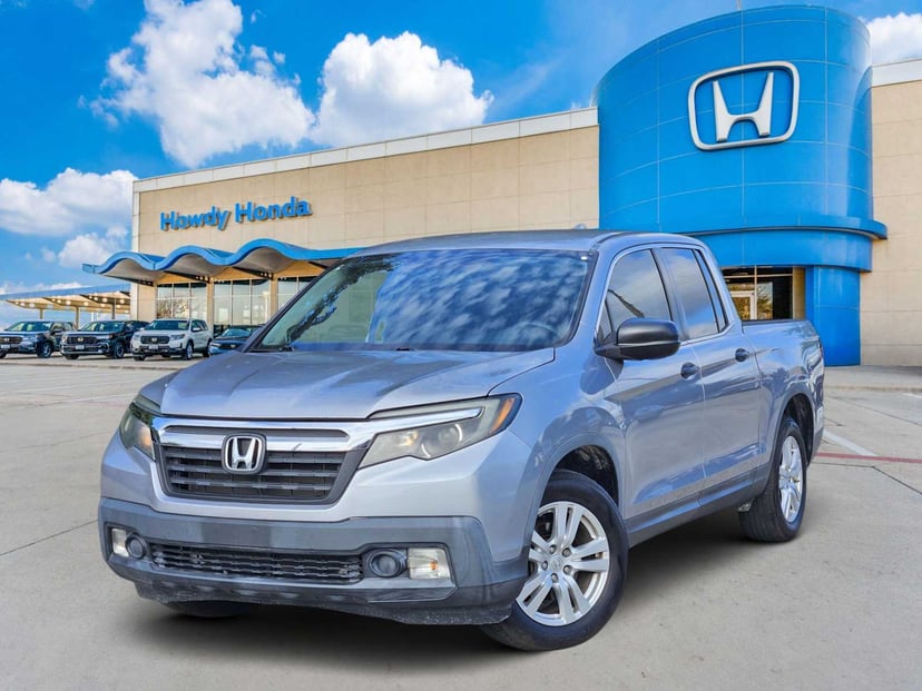 2019 Honda Ridgeline - Image 1