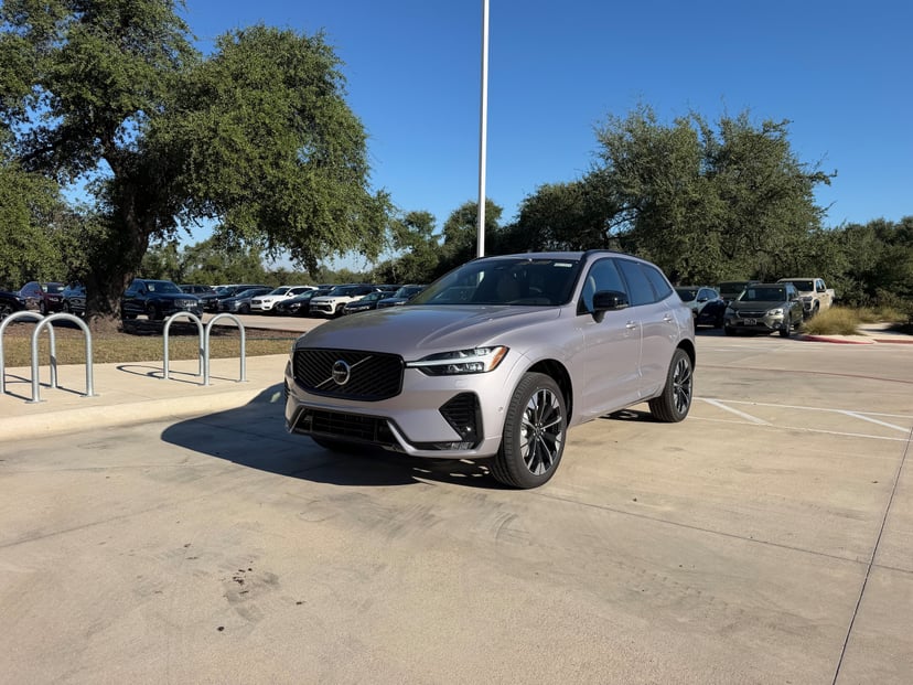 2027 Volvo XC60 - Image 1