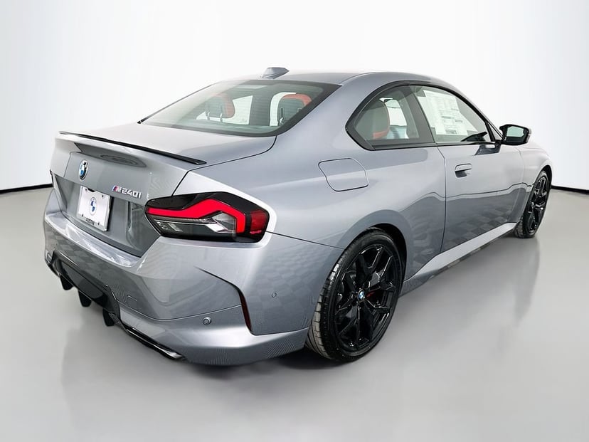 2026 BMW 2-series - Image 2