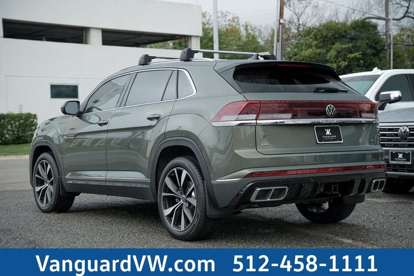 2026 Volkswagen Atlas Cross Sport - Image 1