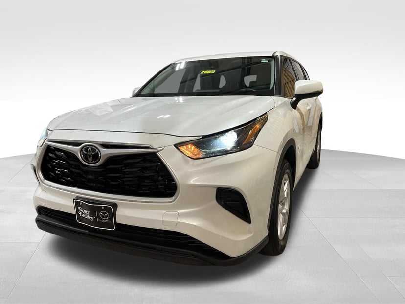 2022 Toyota Highlander - Image 1