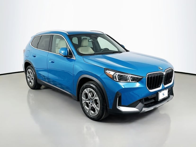2023 BMW X1 - Image 2