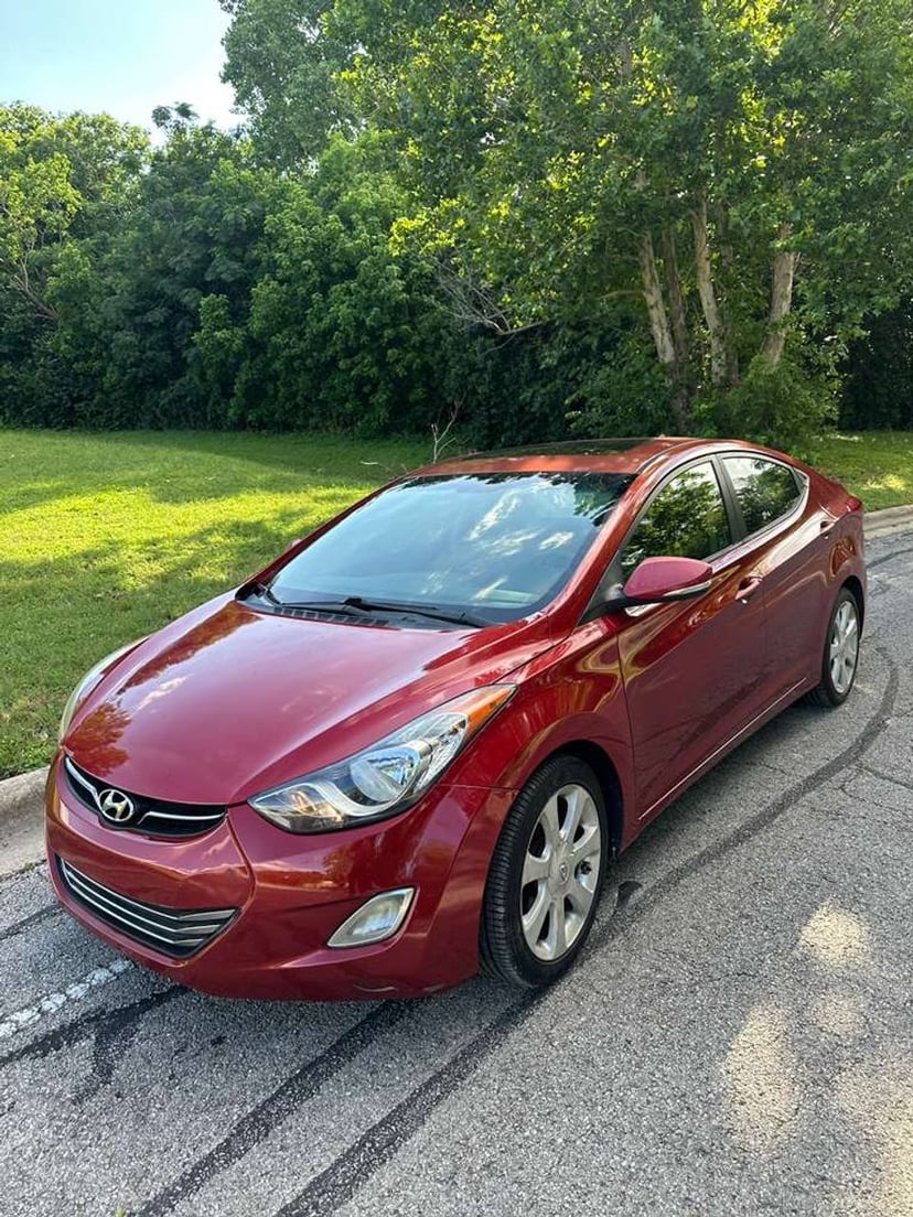 2011 Hyundai Elantra - Image 1